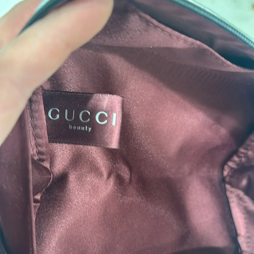 Gucci new authentic